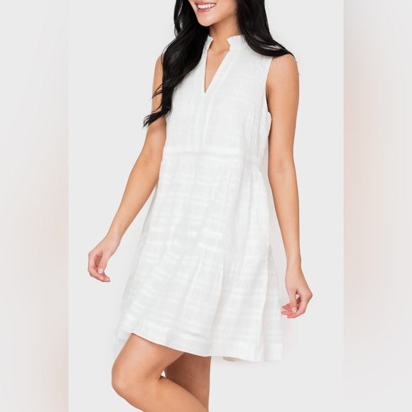 Gibsonlook Dresses & Skirts - Gibsonlook White Sleeveless Decked Out Day V-Neck Midi Dress Size Medium